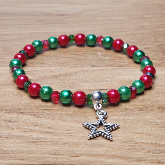 Christmas Star Red Green Crystal & Pearls Beaded Bracelet Handmade Silver Charm - Picture 3 of 5